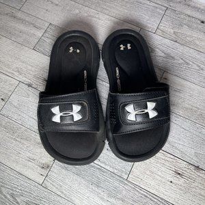 Under Armour Black Padded Slides size 11 Youth Unisex Flip Flops Comfort